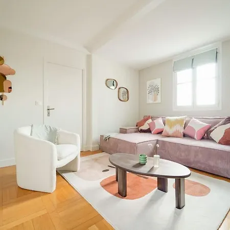 Haussmannien 16eme Arrondissement Appartement